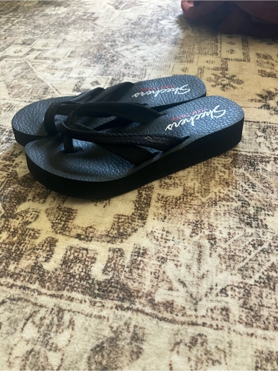 Skechers Shoes - Skechers Women’s Black Platform Thong Sandals y2k